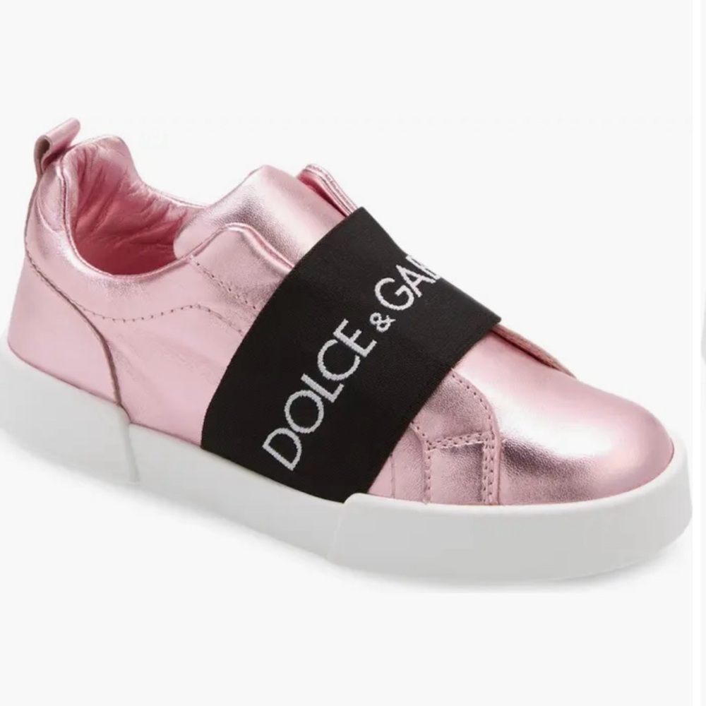 Chic metallic pink Dolce and Gabbana kids sneaker. Brand new never worn.